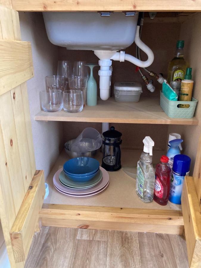 蒙哥马利 Delor - Bryntalch Glamping Pods酒店 外观 照片