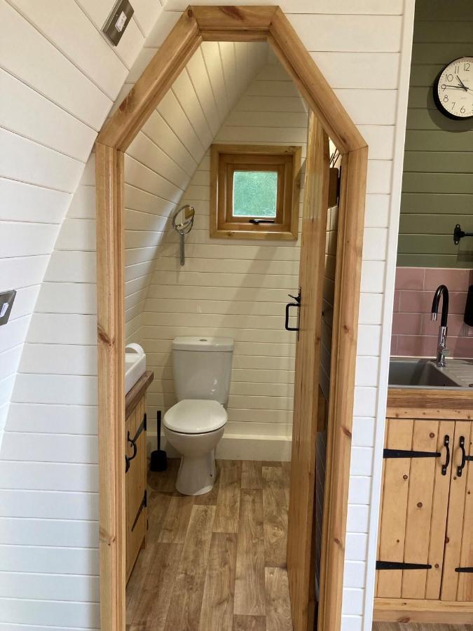 蒙哥马利 Delor - Bryntalch Glamping Pods酒店 外观 照片