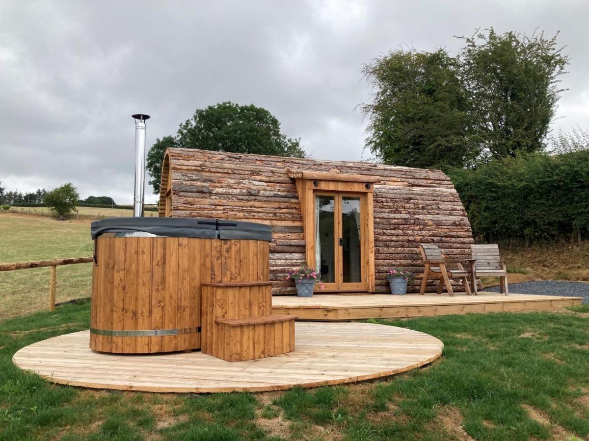 蒙哥马利 Delor - Bryntalch Glamping Pods酒店 外观 照片